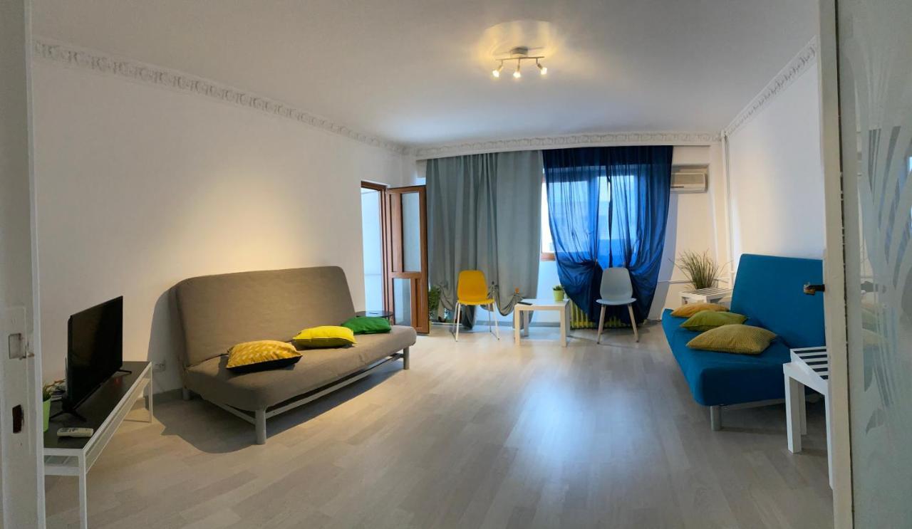 Green Apartment 41 Bukarest Exteriör bild