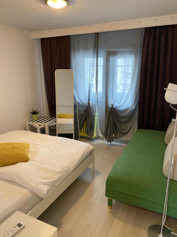 Green Apartment 41 Bukarest Exteriör bild